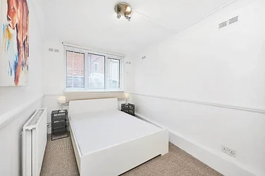 Flat Felden Street in Greater London