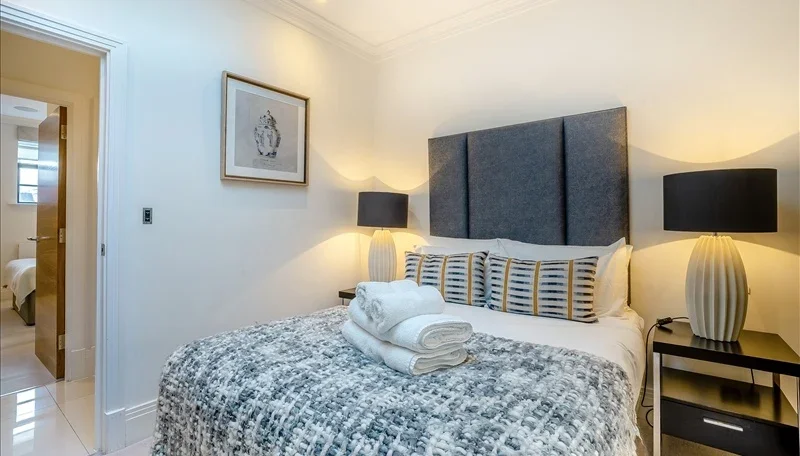Flat Rainville Road in Greater London
