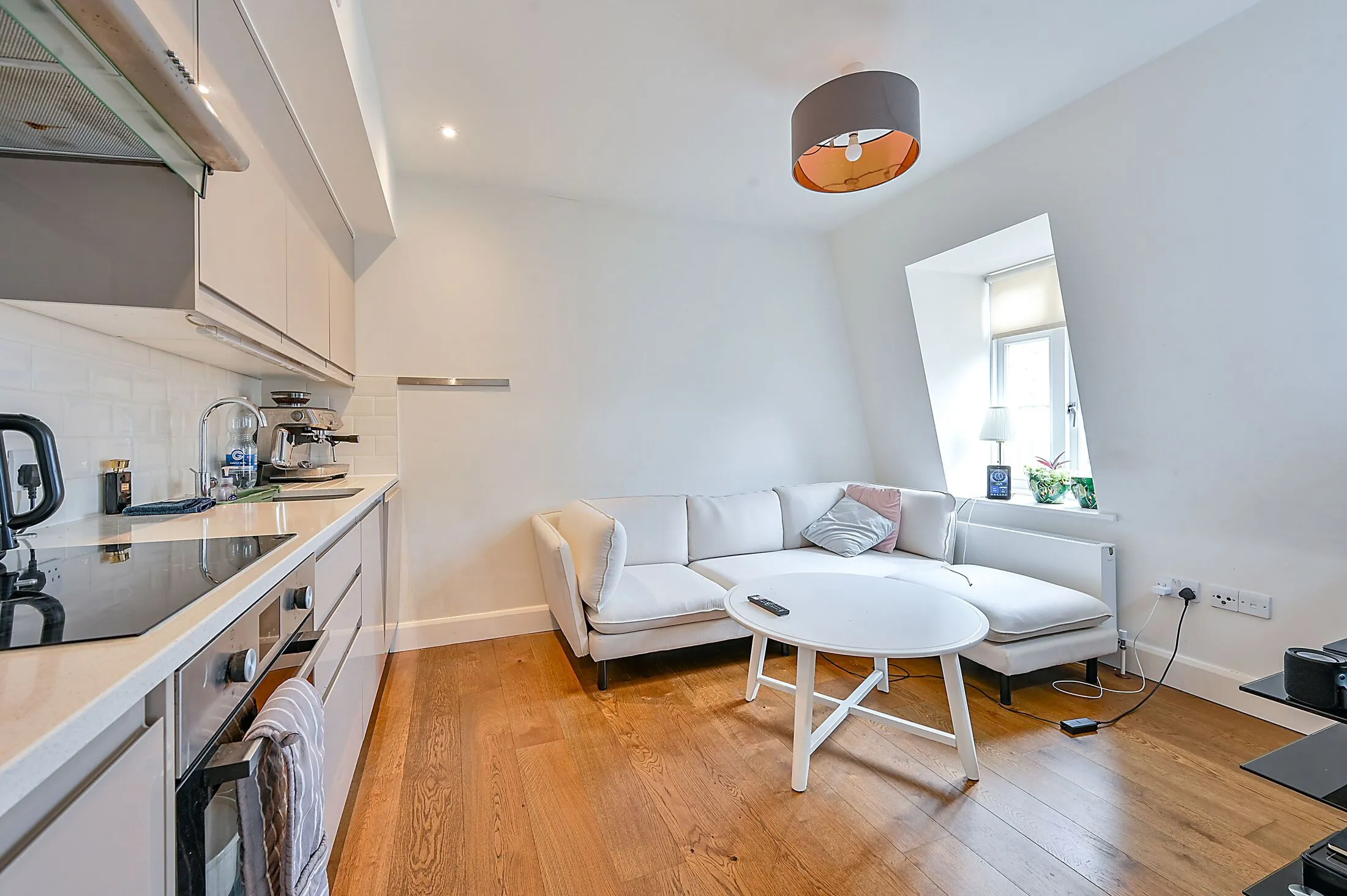Flat Burlington Mews in Greater London