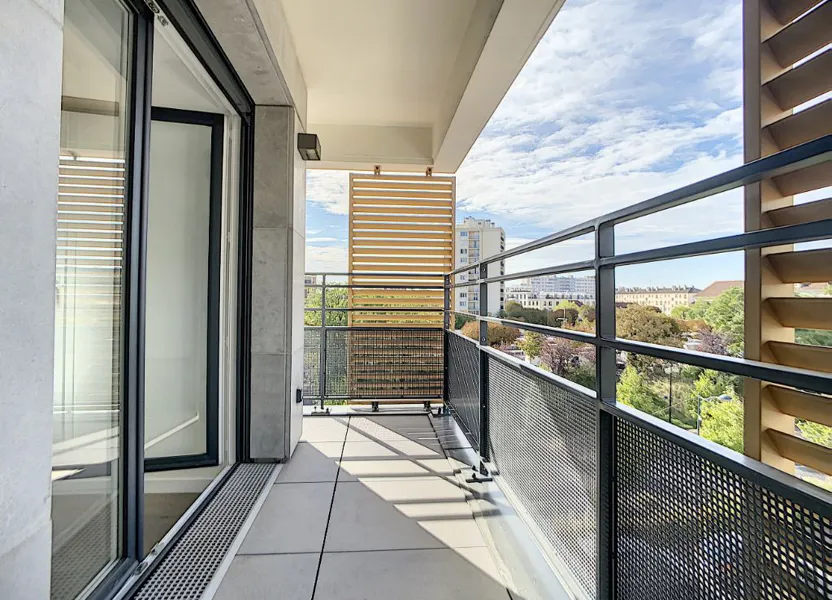 Flat Rue Hippolyte Pinson in Joinville-le-Pont