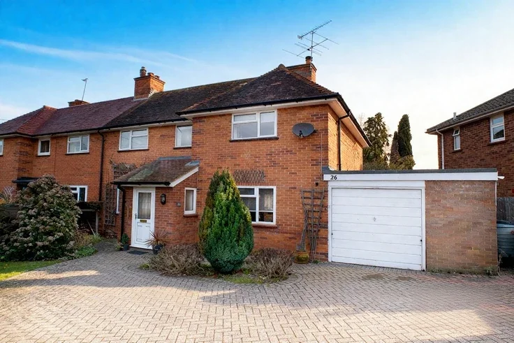 House Foxley Lane in Binfield