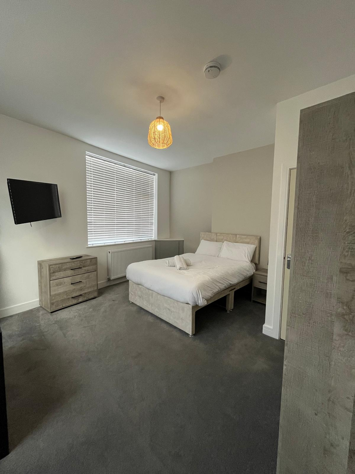 Room South Street in Rugby