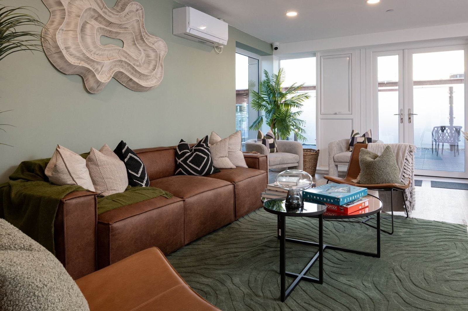 Flat Millers Close in Elmbridge