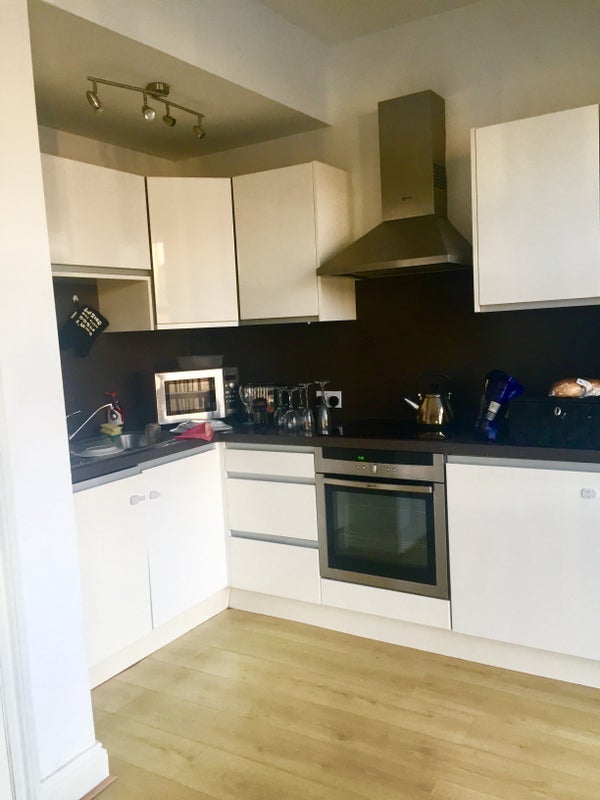 Room Arden Crescent in Greater London