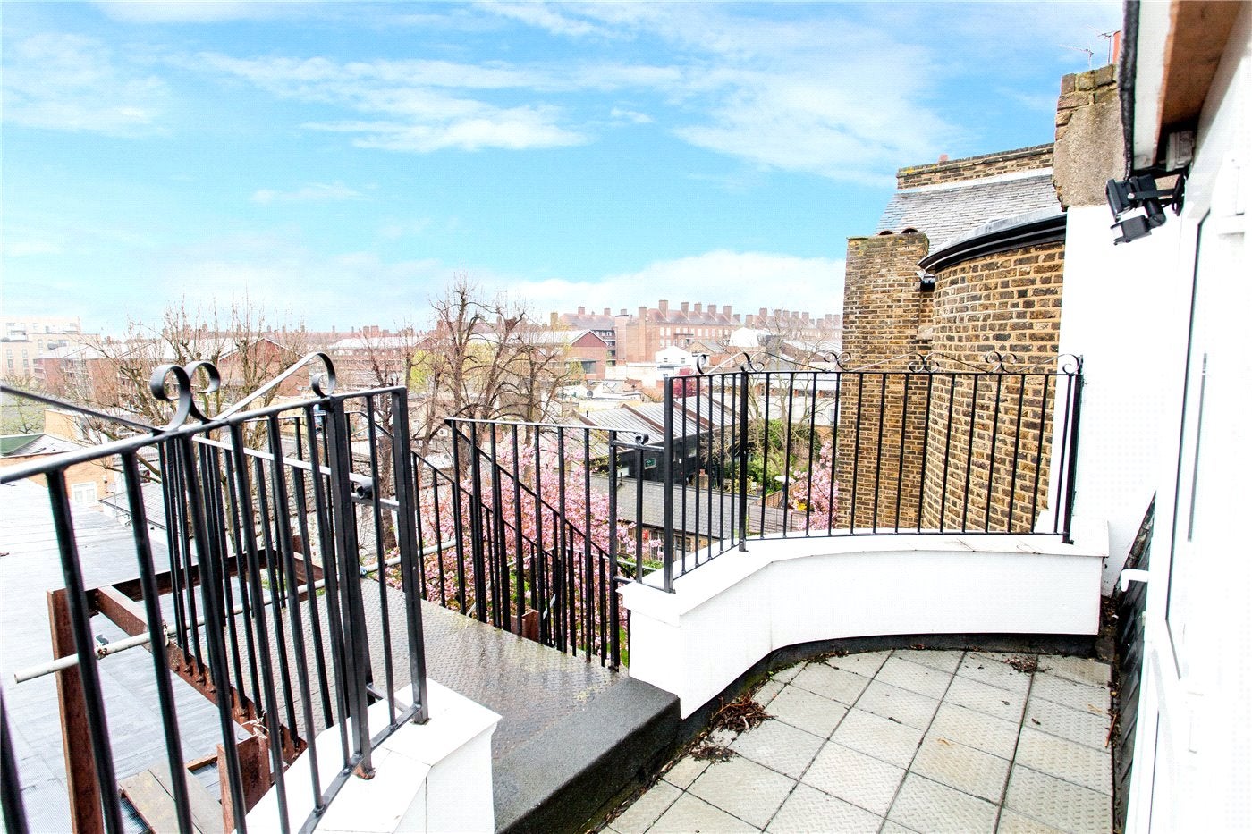 House Clapton Square in Greater London