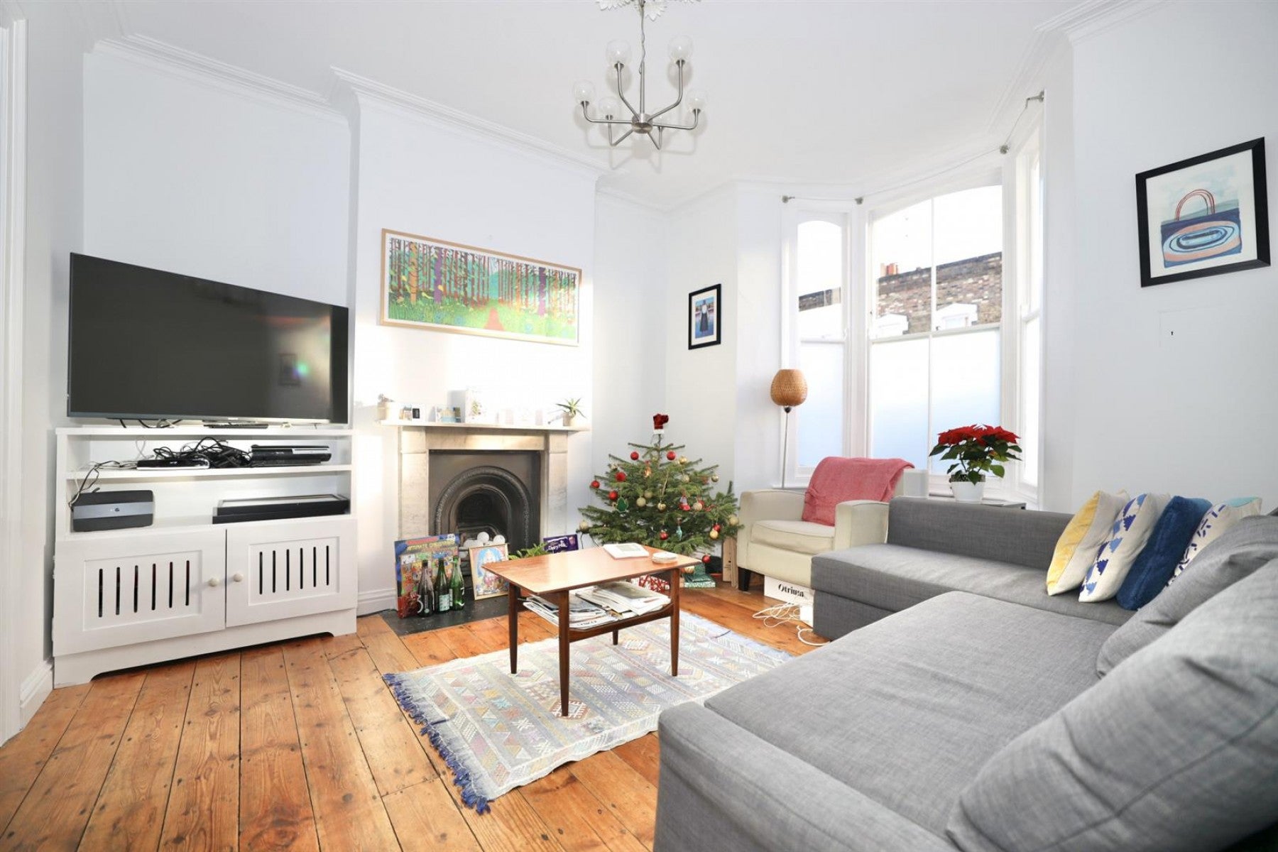 House Chatterton Road in Greater London
