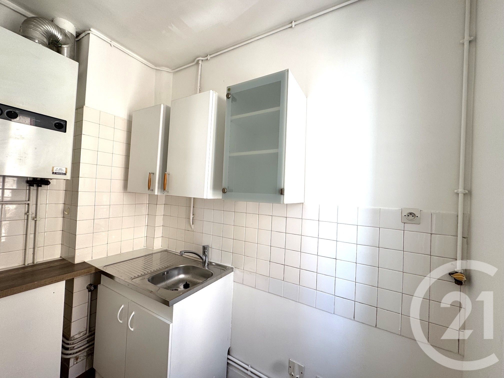 Flat Boulevard Saint-Denis in Courbevoie