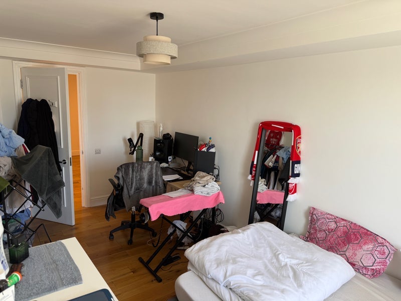 Room Odessa Street in Greater London