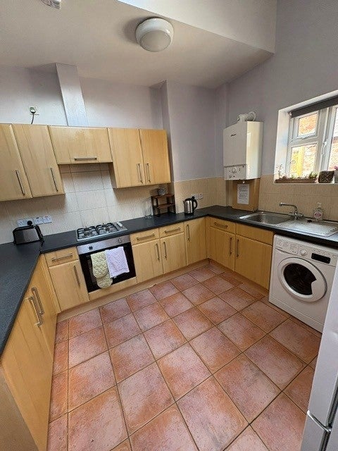 Room Neill Road in Sheffield