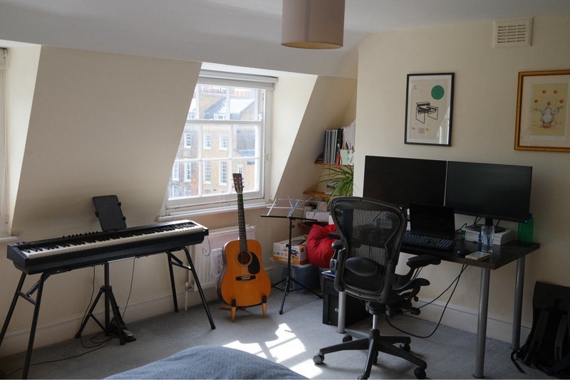 Flat Kennington Road in Greater London