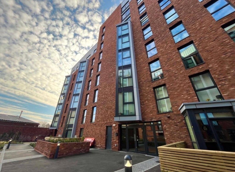 Room Worrall Street in Salford