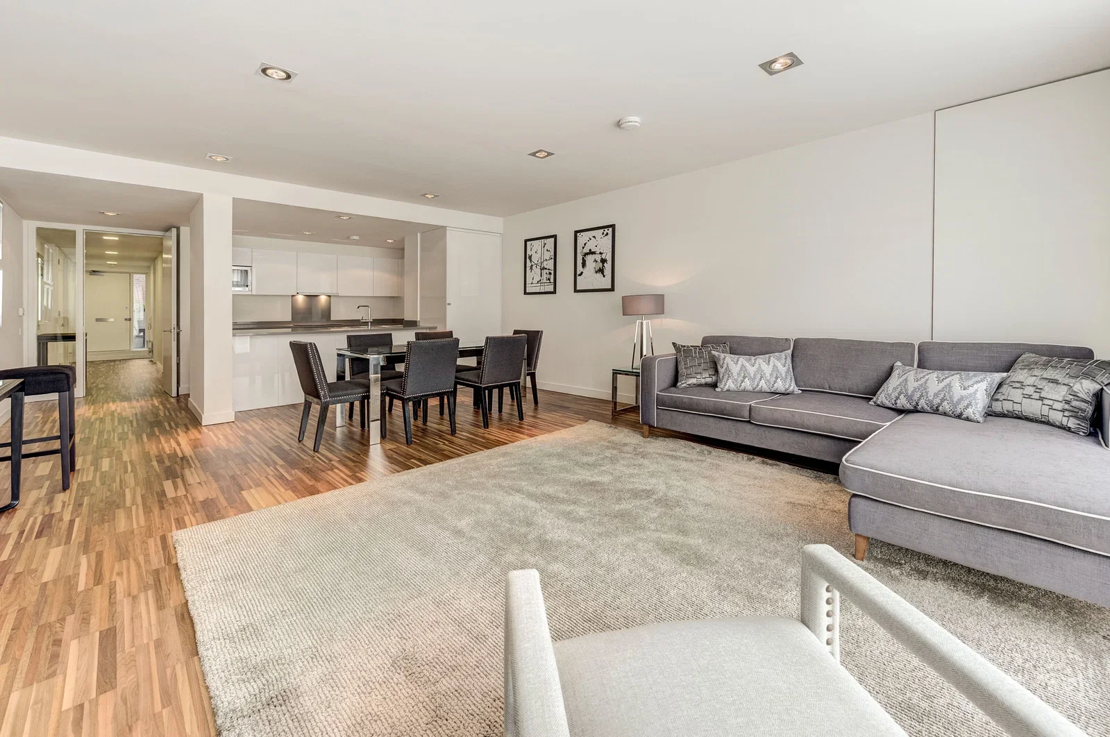 Flat Fulham Road in Greater London