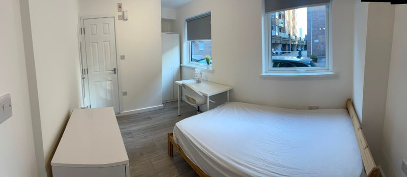 Room Cyclops Mews in Greater London
