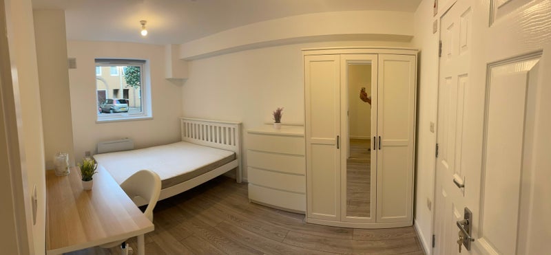 Room Cyclops Mews in Greater London