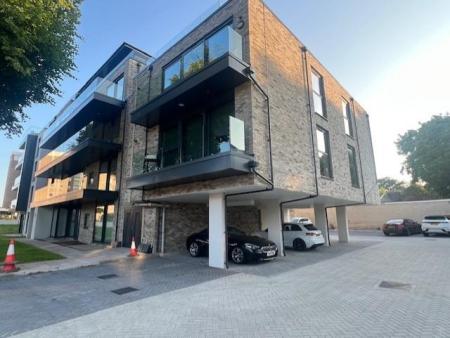 Flat Boscombe Cliff Road in Bournemouth