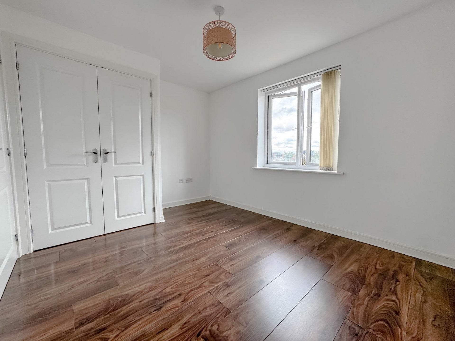 Flat Whitsun Leaze in Bristol