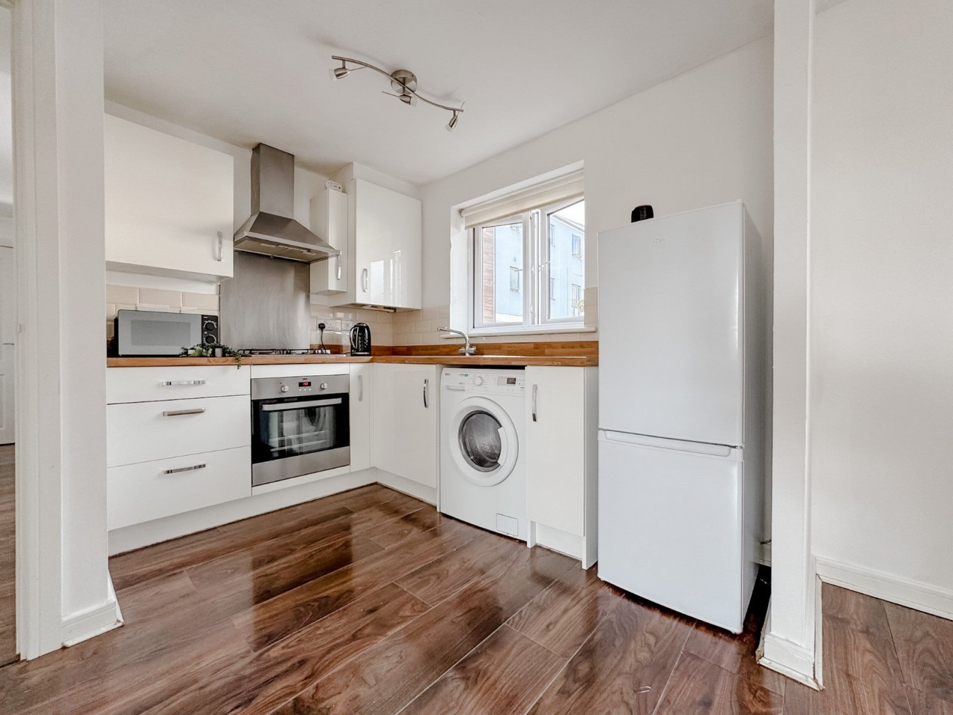Flat Whitsun Leaze in Bristol