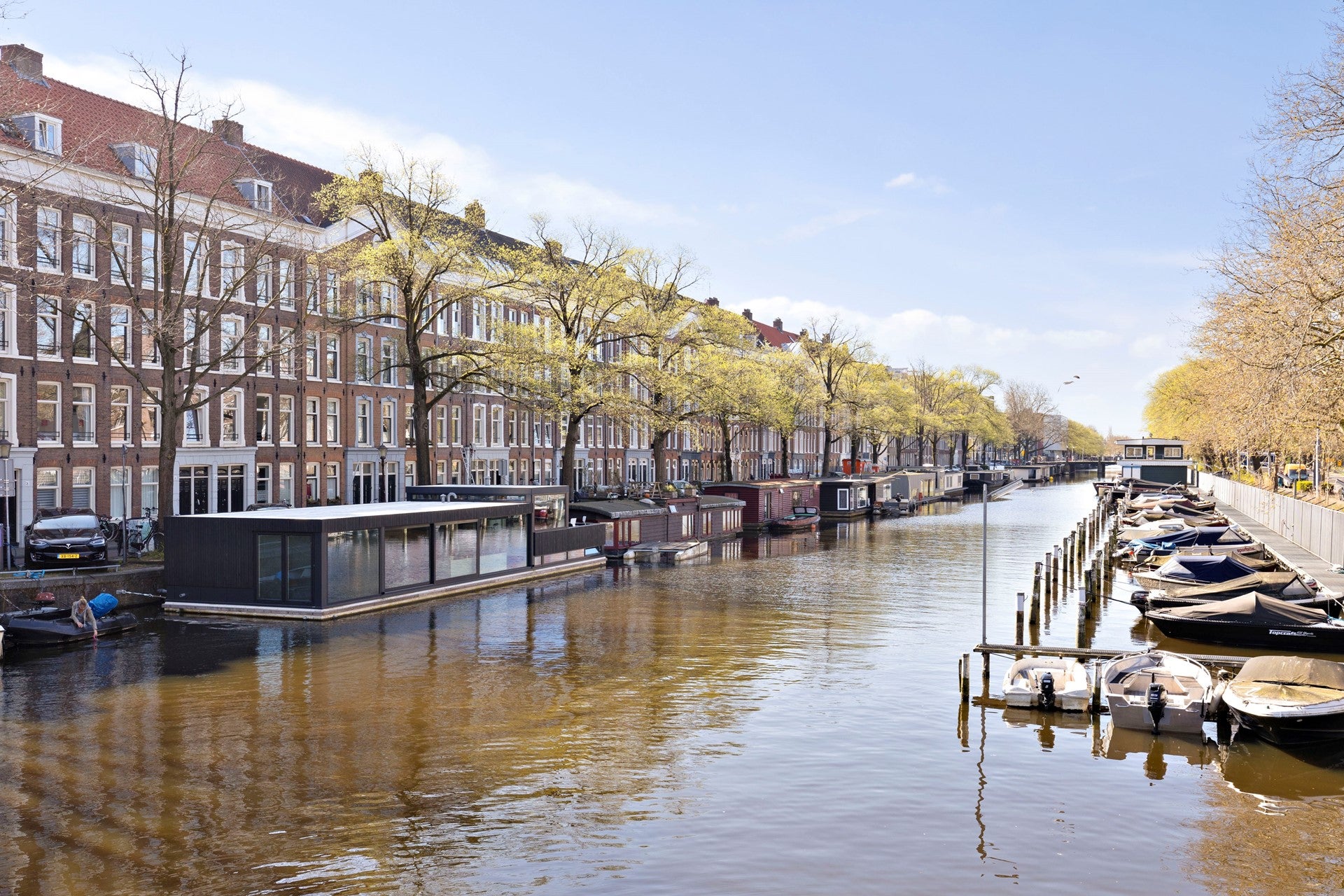 Flat Marnixkade in Amsterdam