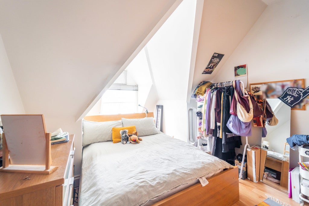 Flat Finchley Road in Greater London