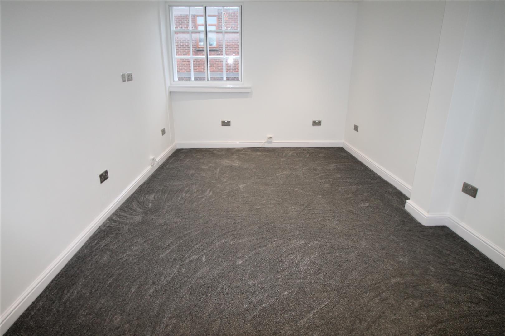 Flat Sandford Street in Lichfield