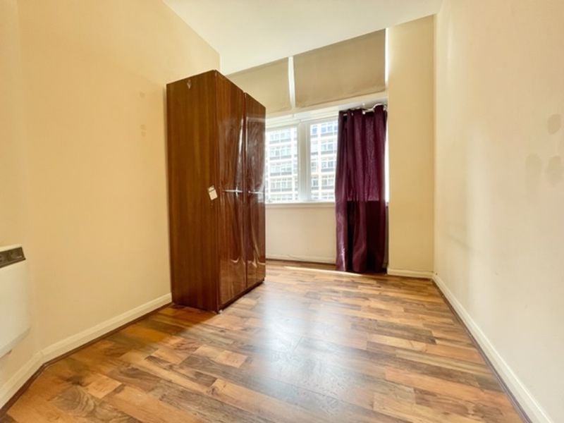Flat Newington Causeway in Greater London