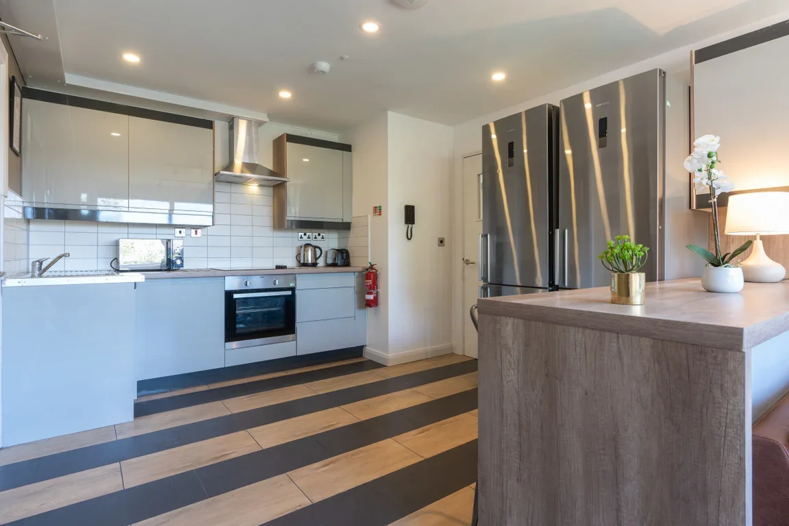 Flat Eskdale Terrace in Newcastle upon Tyne