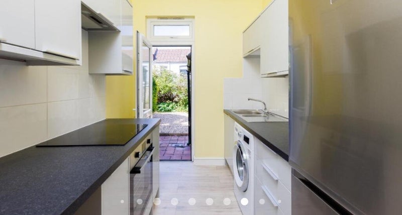 Room Verrier Road in Bristol