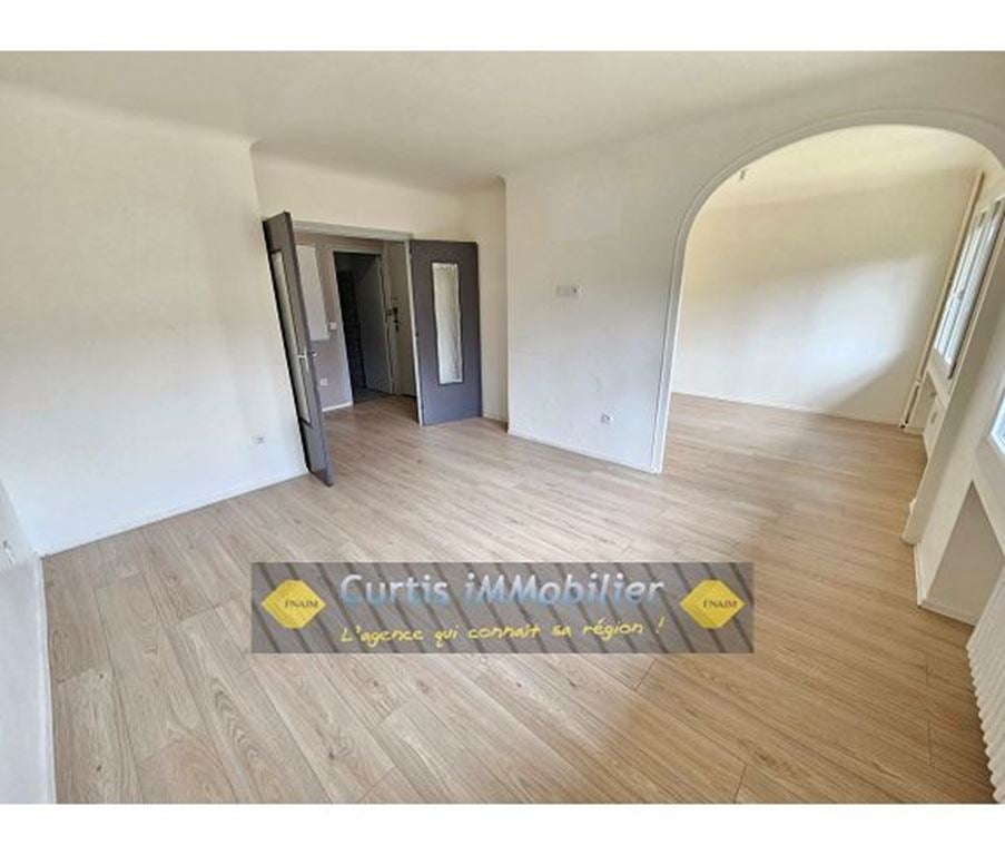 Appartement Rue Irène Joliot-Curie à Fraisses