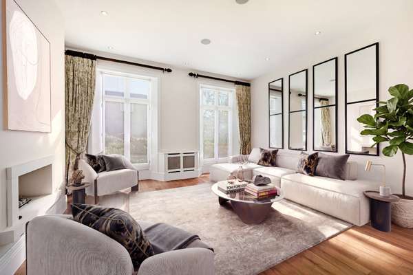 Flat Cathcart Road in Greater London