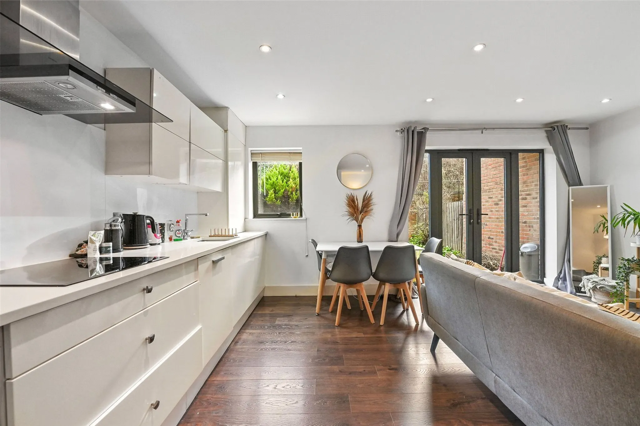 Flat Wynter Street in Greater London