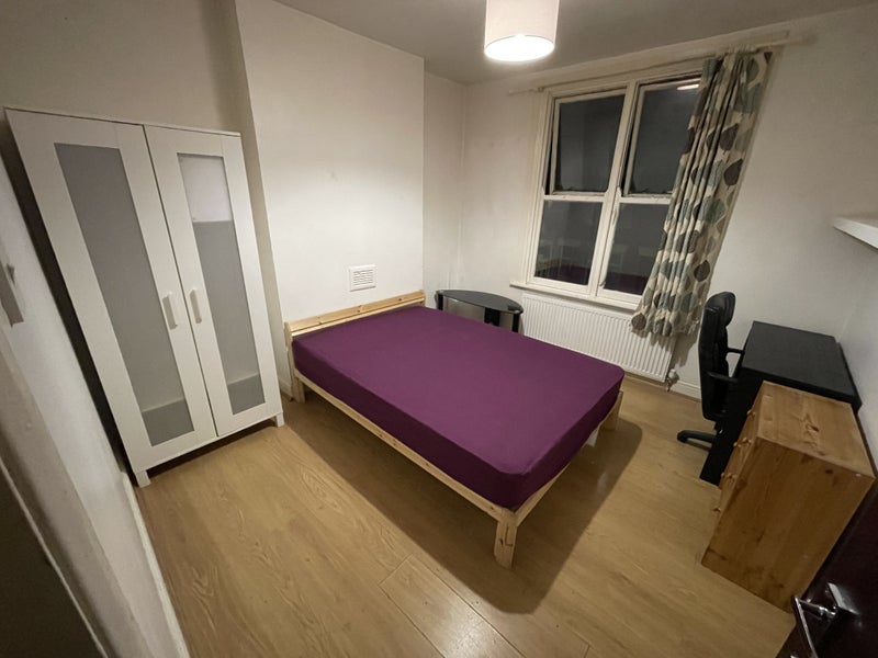 Room Tewkesbury Street in Leicester