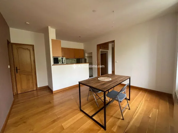 Appartement Place Emma Calvé à Millau