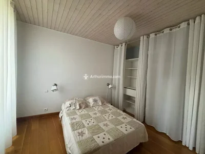 Appartement Place Emma Calvé à Millau