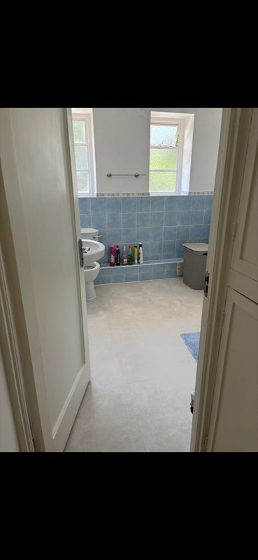 Room Lyttelton Road in Greater London