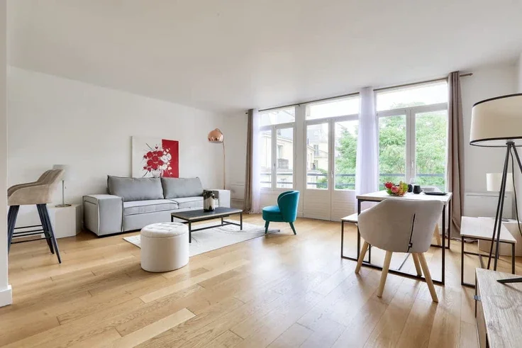 Flat Rue Daru in Paris