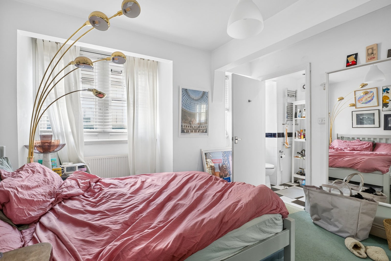 Flat Clerkenwell Road in Greater London