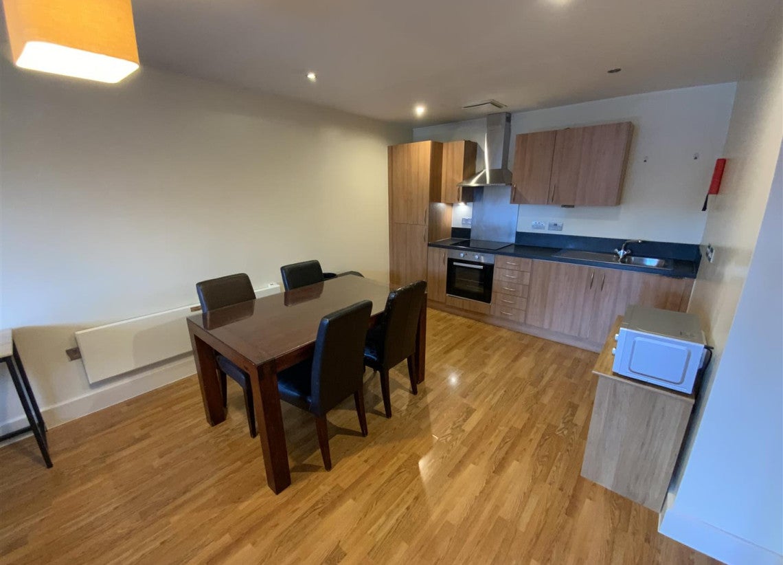 Flat Hurst Walk in Birmingham