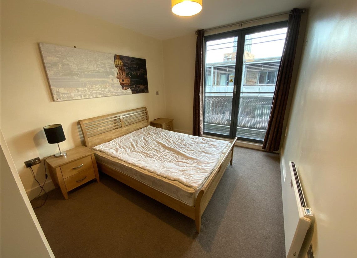 Flat Hurst Walk in Birmingham