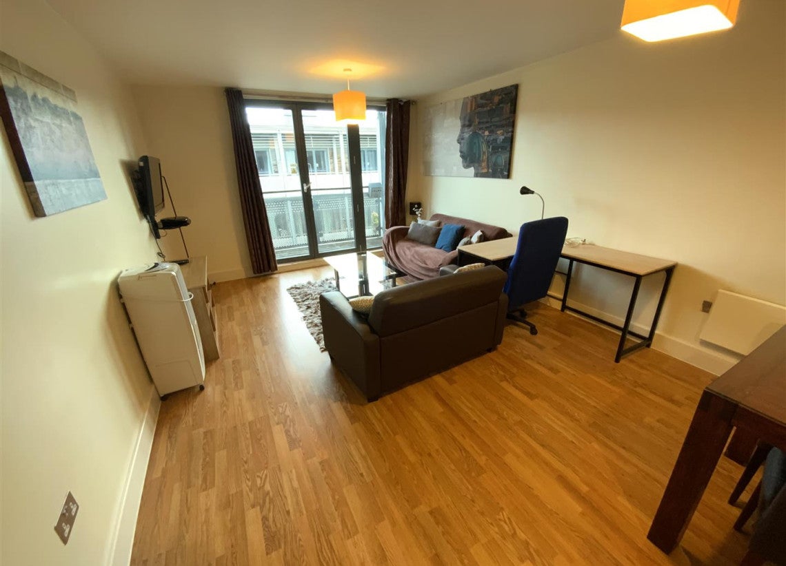 Flat Hurst Walk in Birmingham
