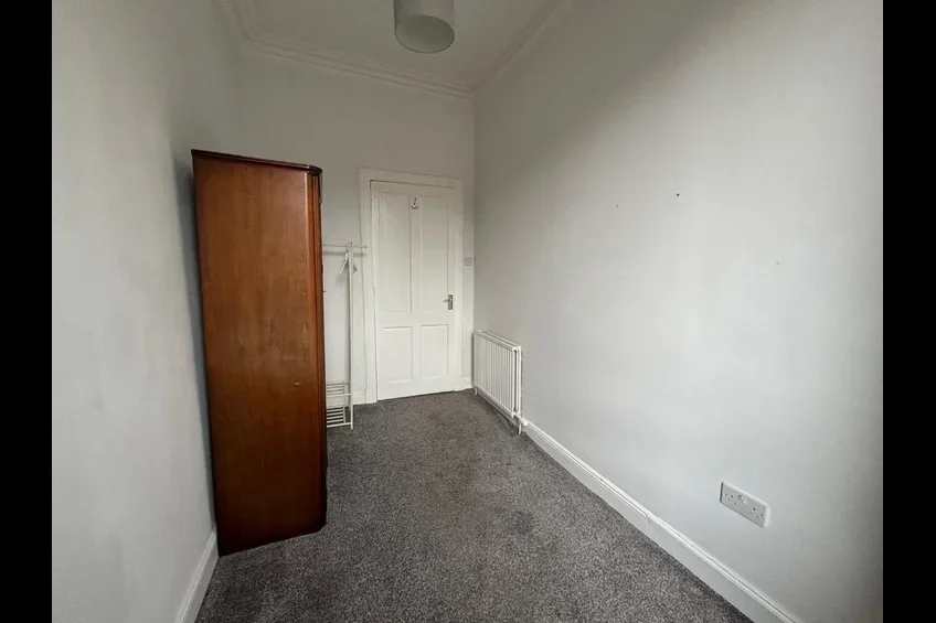 Flat Barterholm Road in Paisley