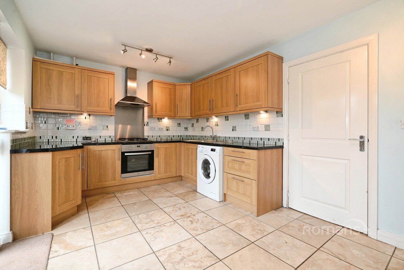 House Sparrowhawk Way in Bracknell