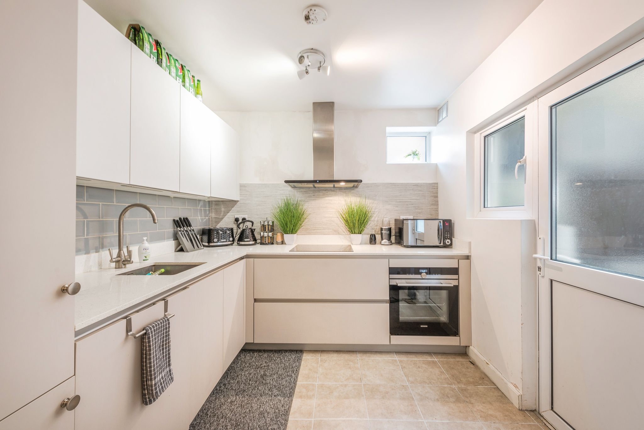 Flat Studland Street in Greater London