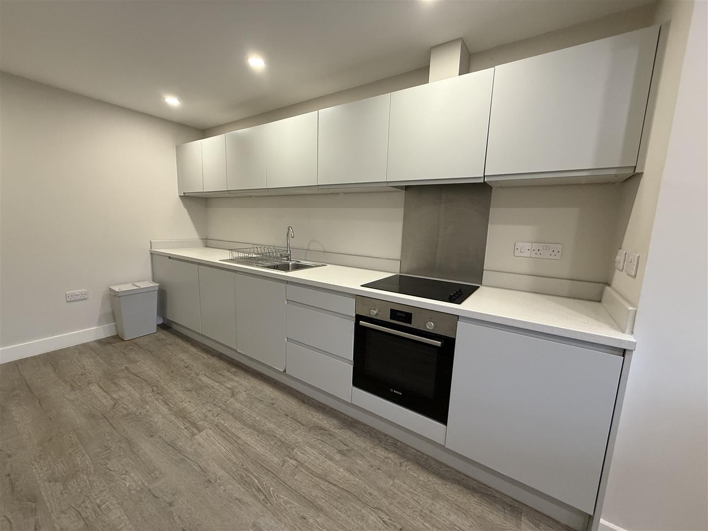 Flat Stonegate Road in Leeds