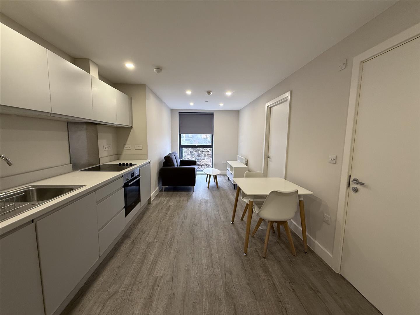 Flat Stonegate Road in Leeds