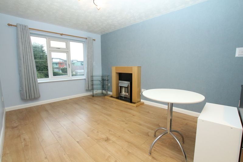 Flat Banbury Grove in Staffordshire Moorlands