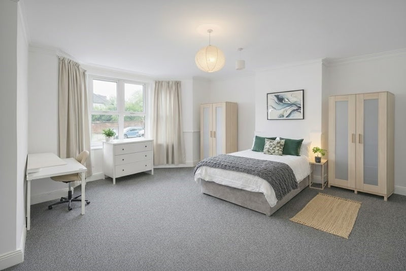 Room Filton Avenue in Bristol