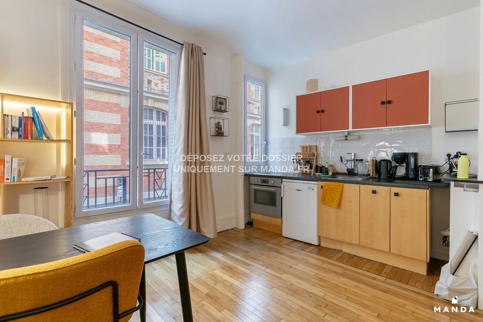 Flat Rue André Antoine in Paris