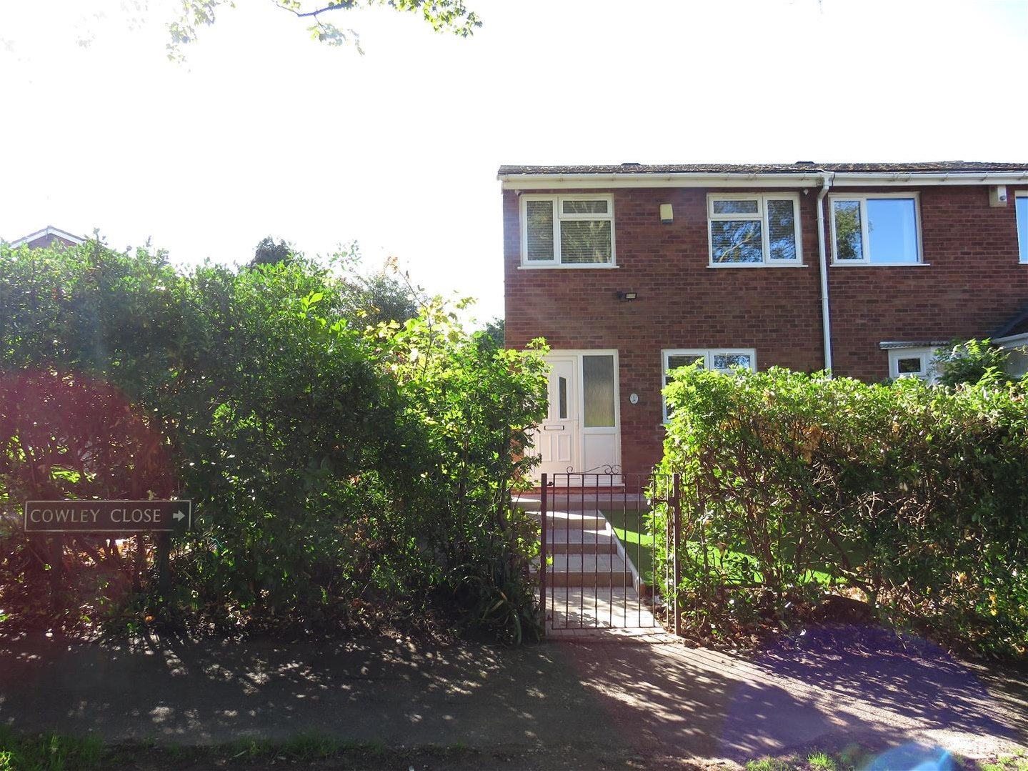 House Cowley Close in Smith's Wood