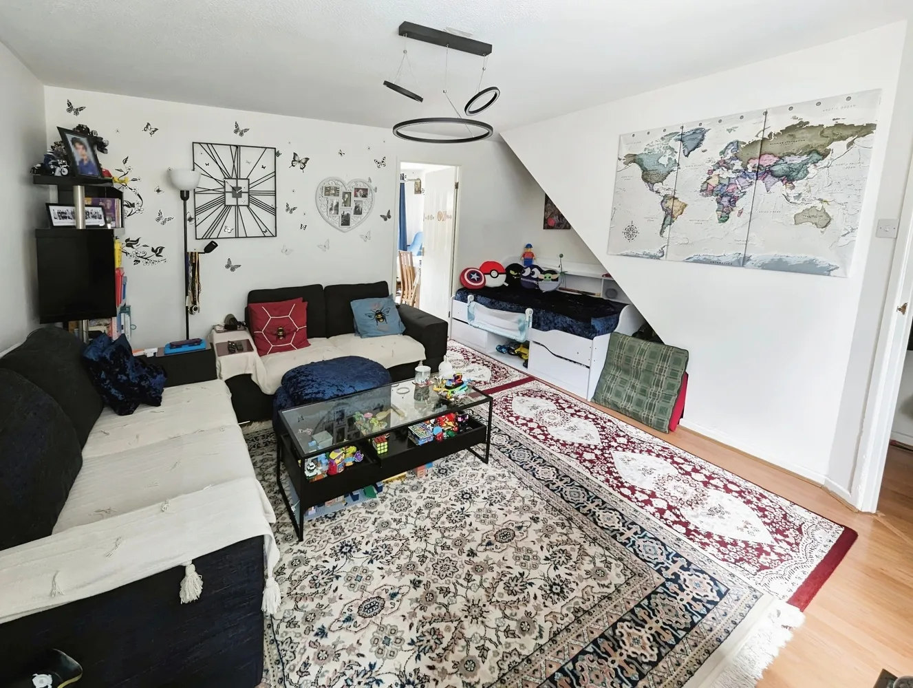 Flat Skibereen Close in Cardiff
