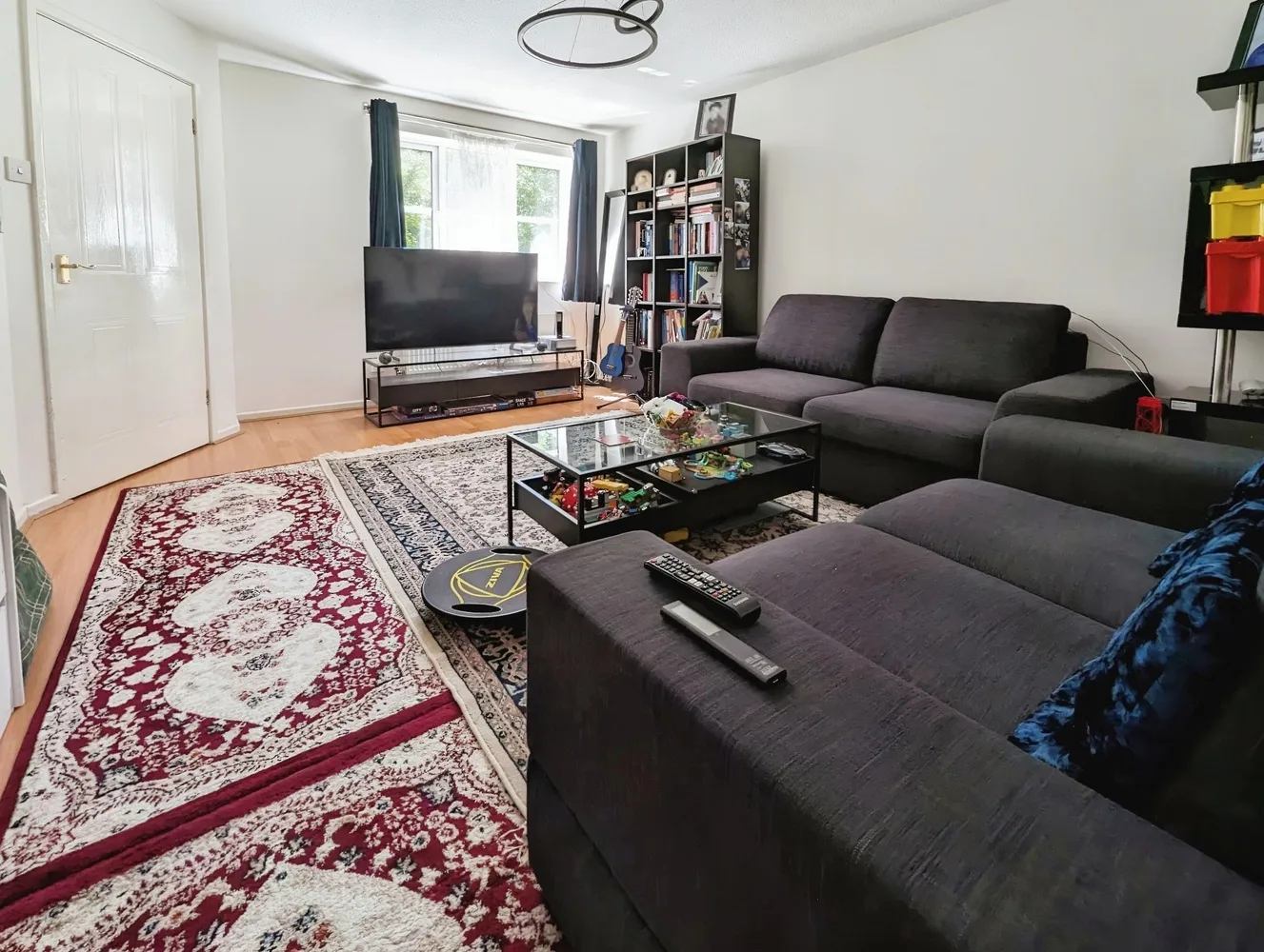 Flat Skibereen Close in Cardiff